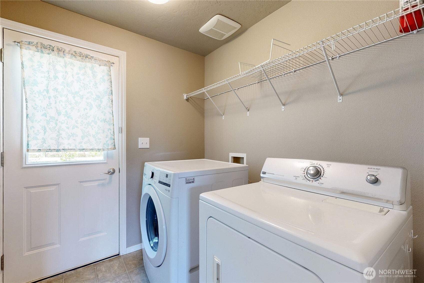 1310 Southwest Riparian Court College Place, WA 99324 - Photo 12 of 33 Gallery Image 12