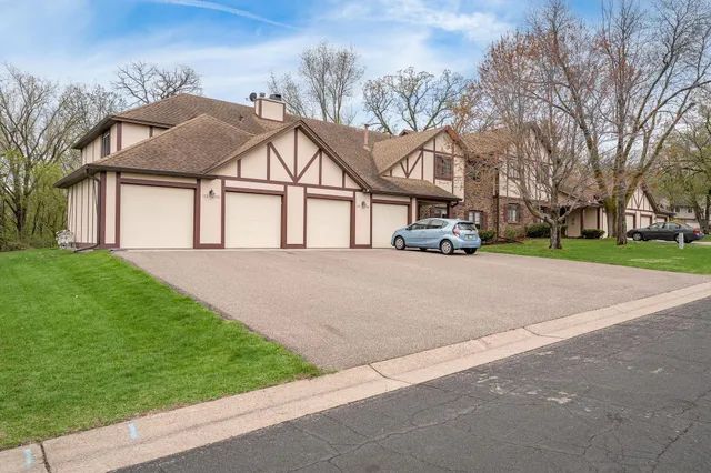 $150,000 | 178 Galtier Place, Shoreview, MN 55126