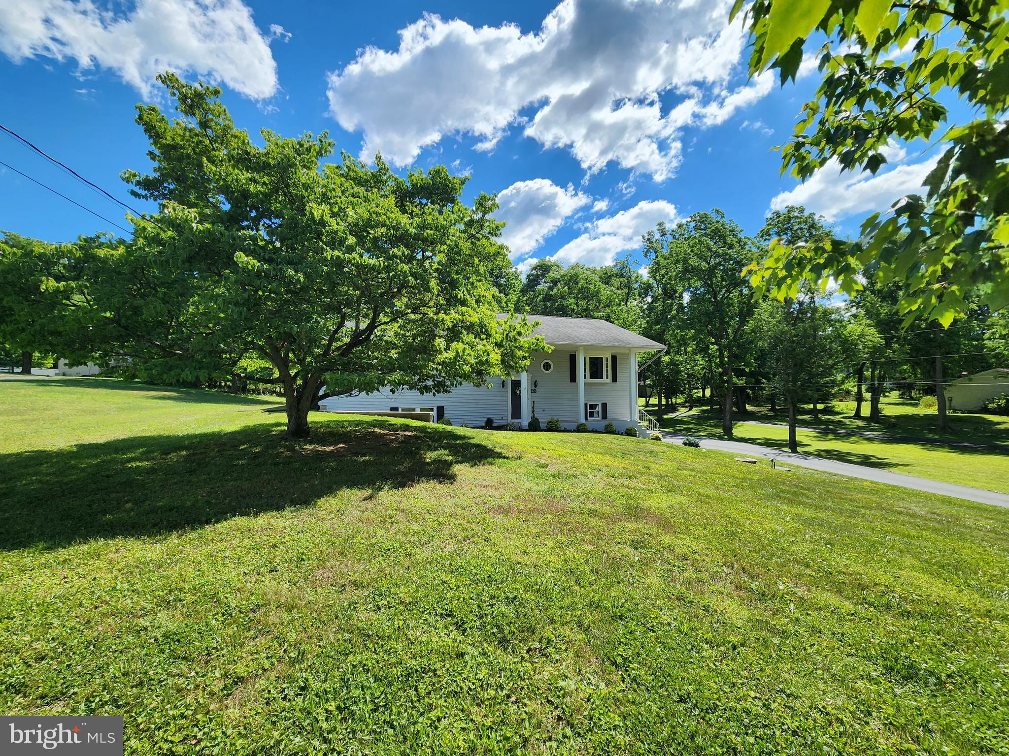 476 Old Stage Road Lewisberry, PA 17339 - Photo 2 of 6