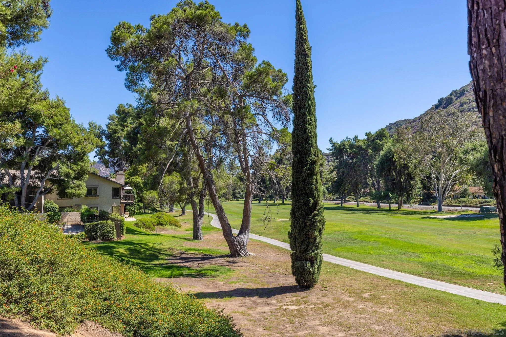 4121 Oak Island Lane Fallbrook, CA 92028 - Photo 17 of 25 a view of a park