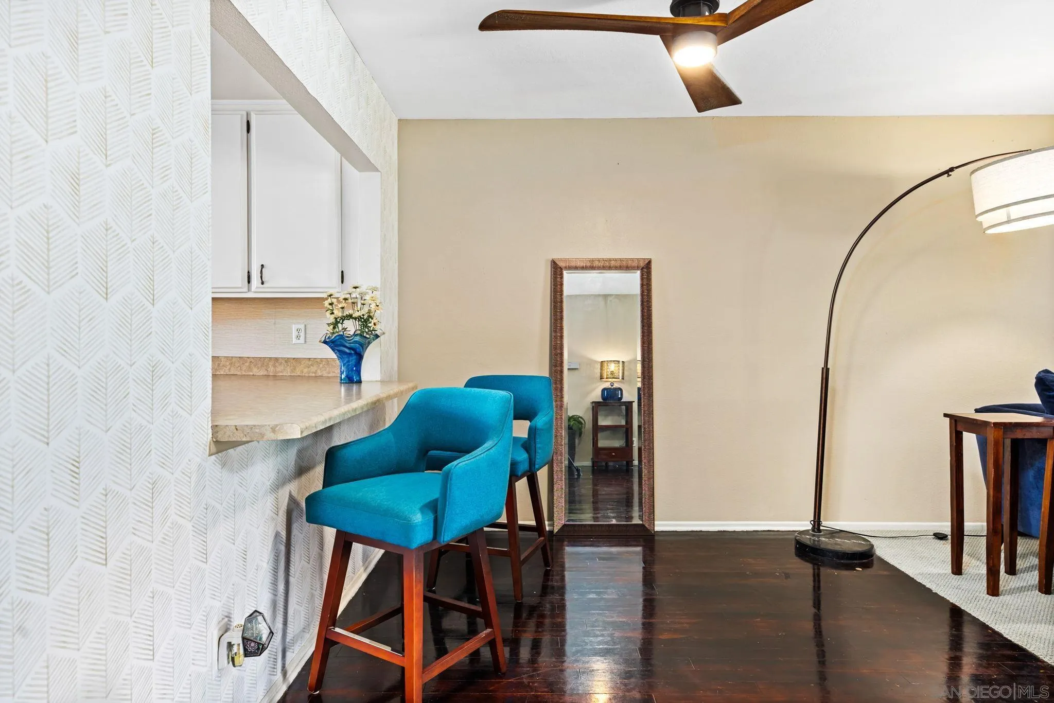 4121 Oak Island Lane Fallbrook, CA 92028 - Photo 5 of 25 a view of a hallway with furniture and wooden floor