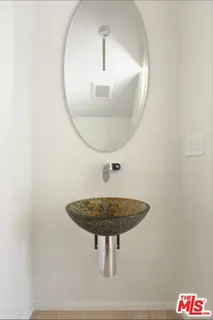 $12,000 | 1033 1/2 Grant Street, Santa Monica, CA 90405