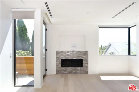 $12,000 | 1033 1/2 Grant Street, Santa Monica, CA 90405