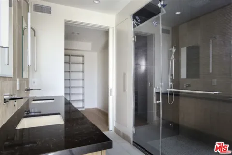 $12,000 | 1033 1/2 Grant Street, Santa Monica, CA 90405