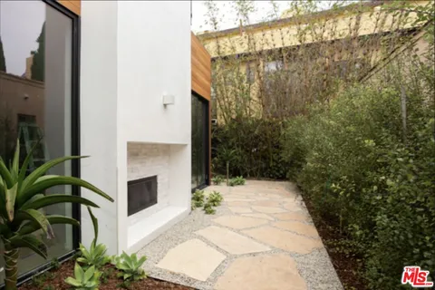 $12,000 | 1033 1/2 Grant Street, Santa Monica, CA 90405