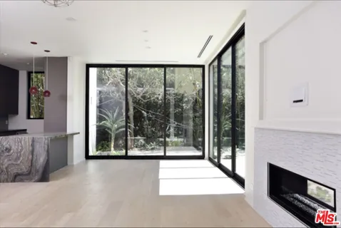 $12,000 | 1033 1/2 Grant Street, Santa Monica, CA 90405