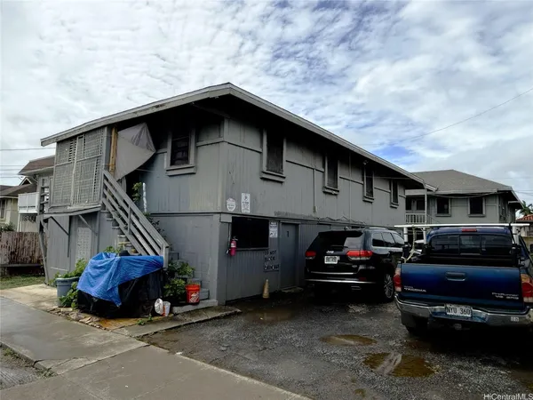 $3,800,000 | 946 Winant Street, Honolulu, HI 96817