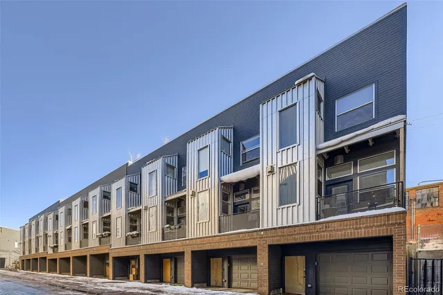 a large building with a lot of windows