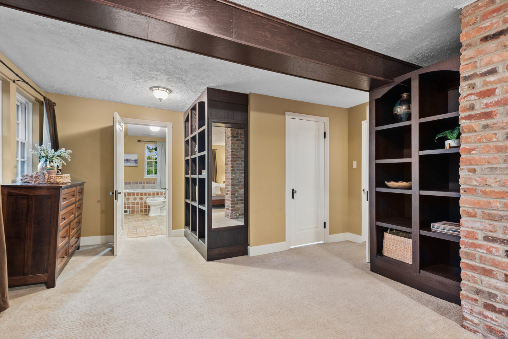 28W670 Batavia Road Warrenville, IL 60555 - Photo 22 of 46 Gallery Image 22