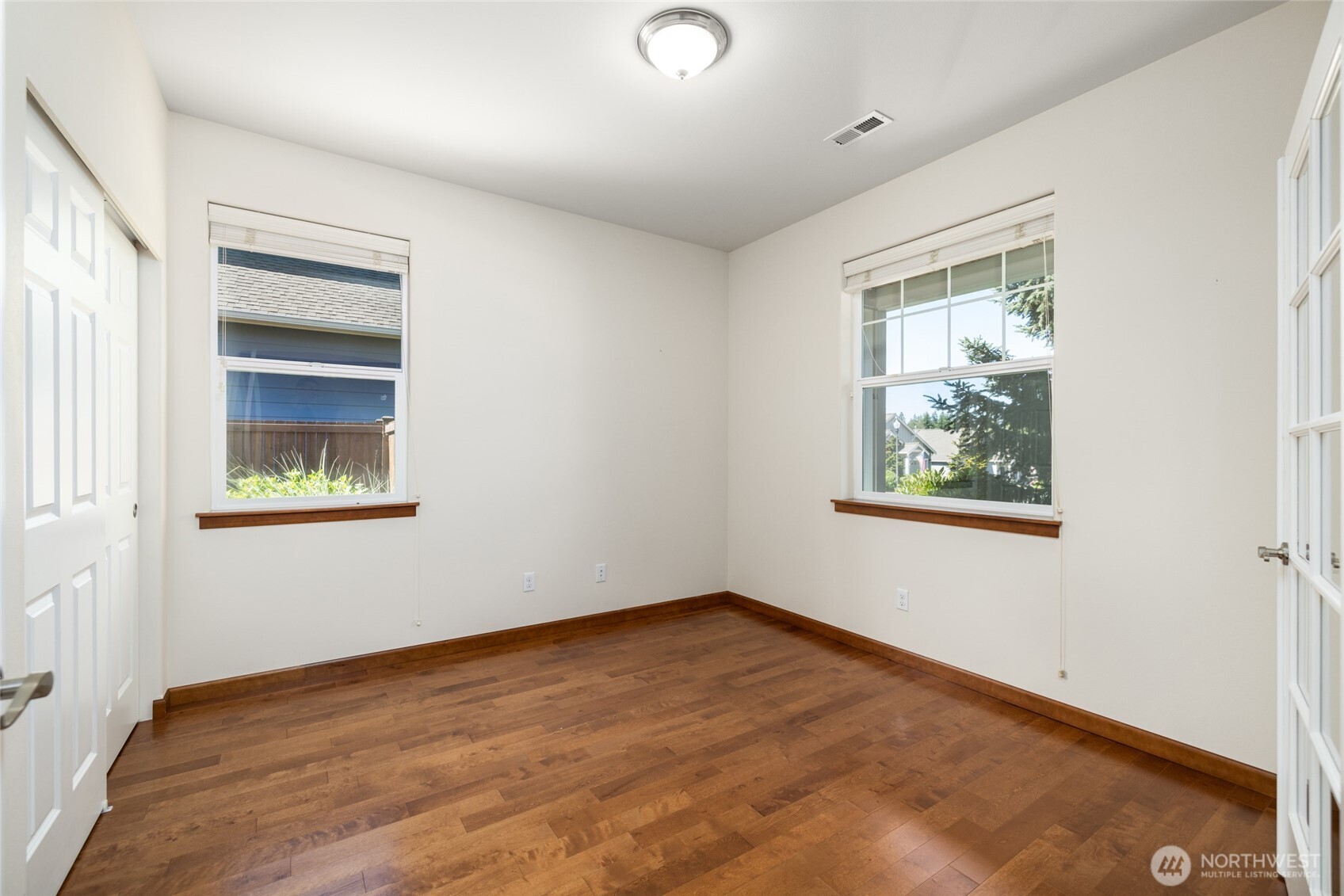 1894 Silver Loop Mount Vernon, WA 98274 - Photo 5 of 38