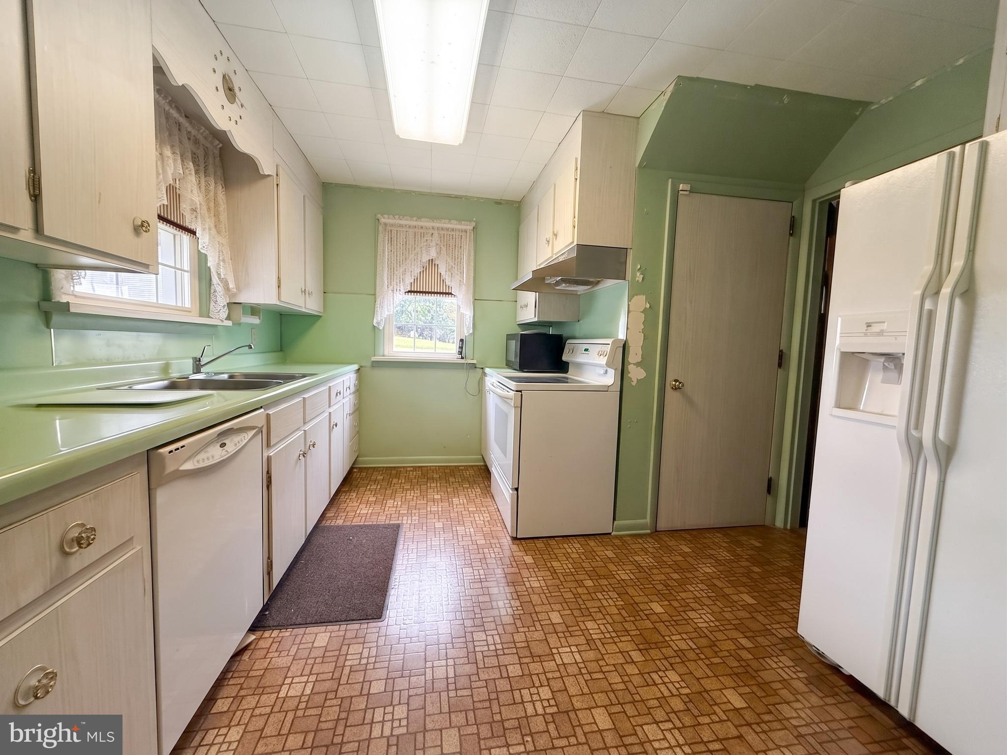 1214 Roths Church Road Spring Grove, PA 17362 - Photo 8 of 12