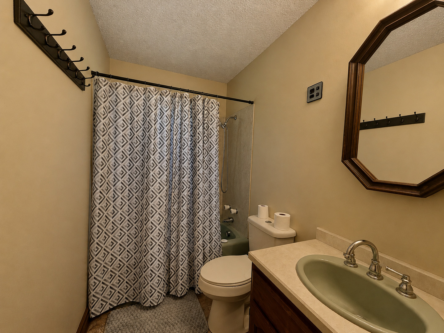 5996 South US 45 Road Metropolis, IL 62960 - Photo 22 of 41 a bathroom with a sink and a toilet
