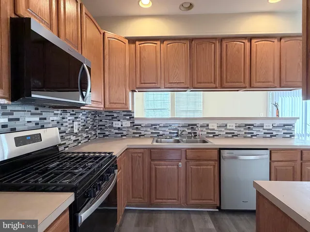 $2,500 | 9080 Brewer Creek Place, Manassas, VA 20109