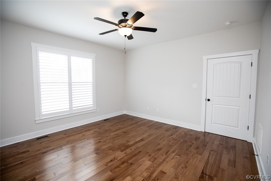 3659 Old Ridge Road Farmville, VA 23901 - Photo 20 of 44 wooden floor in an empty room with a window