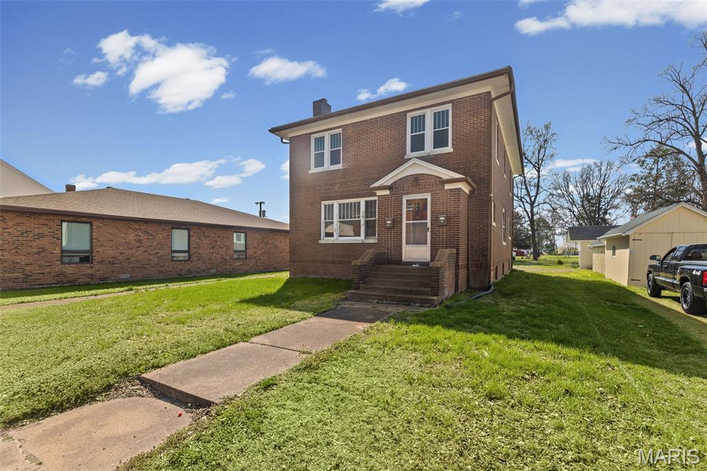 44 West Main Street Mascoutah, IL 62258 - Photo 1 of 43