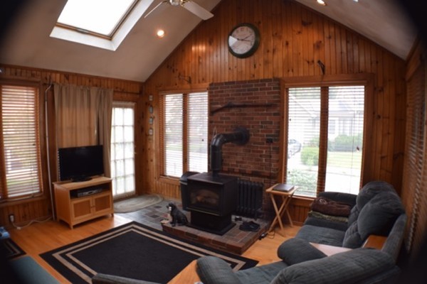 14 Laurent Road Salem, MA 01970 - Photo 3 of 29 Gallery Image 3