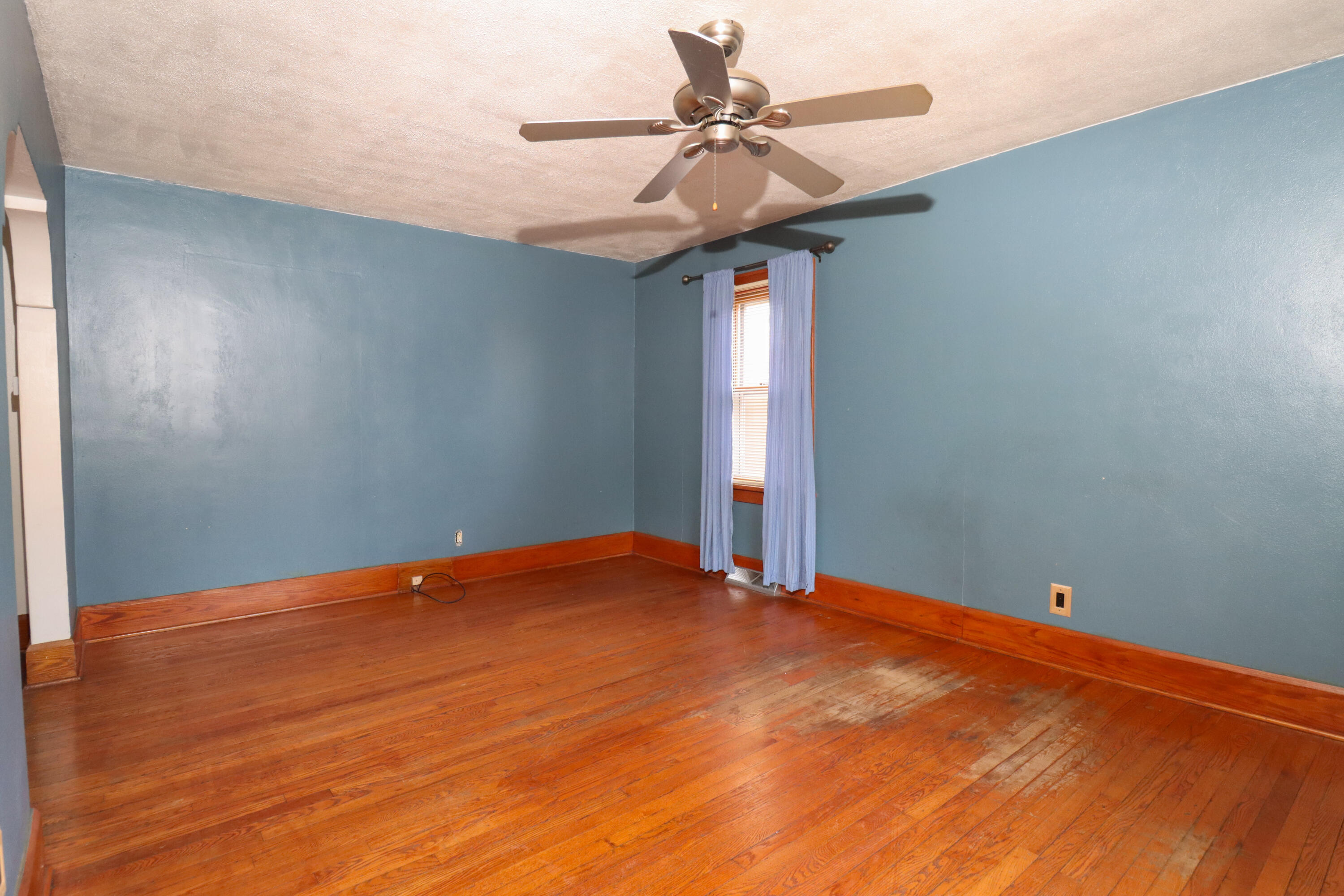 1512 Virginia Street Racine, WI 53405 - Photo 6 of 20 1512 Virginia St Racine WI 53405-7