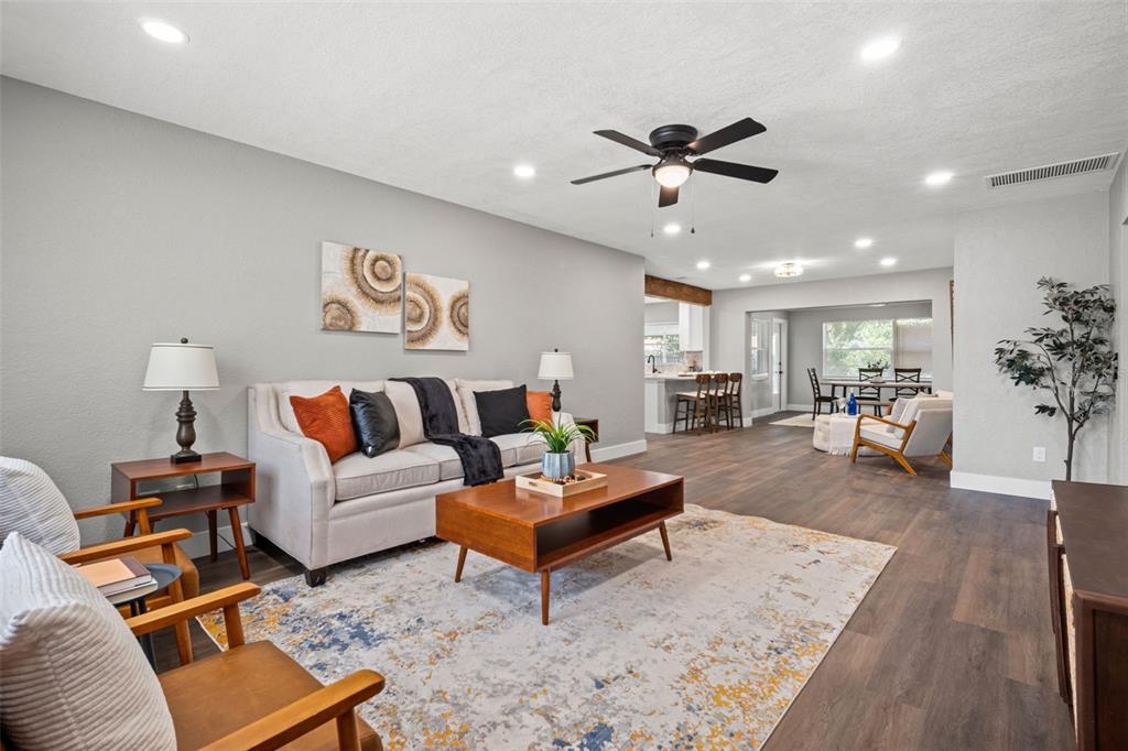 1472 Ruth Road Dunedin, FL 34698 - Photo 4 of 50 a living room with furniture and a rug