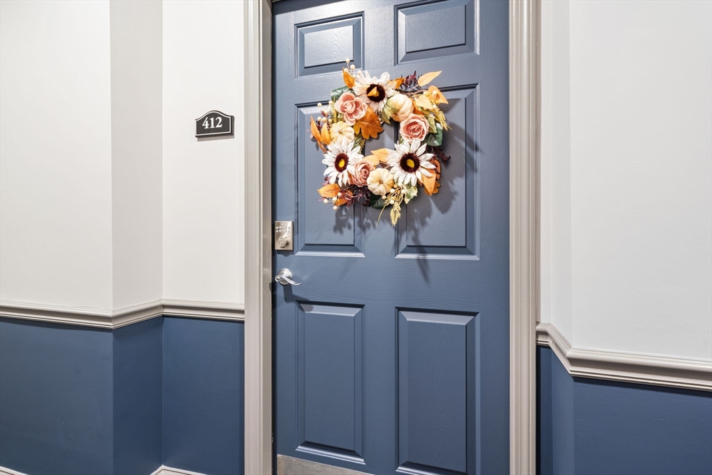 21 Hampshire Road, Unit 412 Methuen, MA 01844 - Photo 6 of 37 a view of entryway