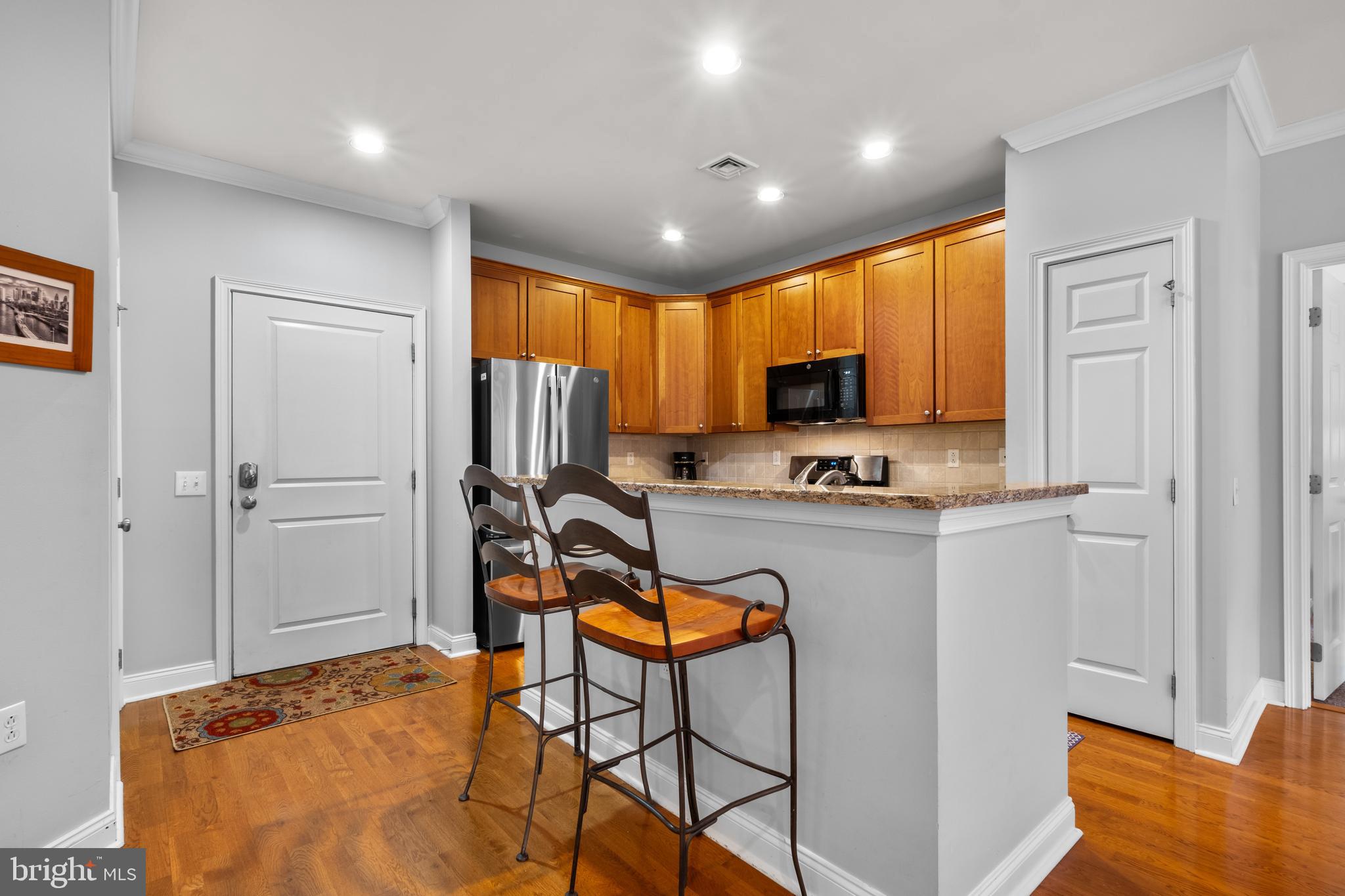 500 Admirals Way, Unit 211 Philadelphia, PA 19146 - Photo 11 of 45