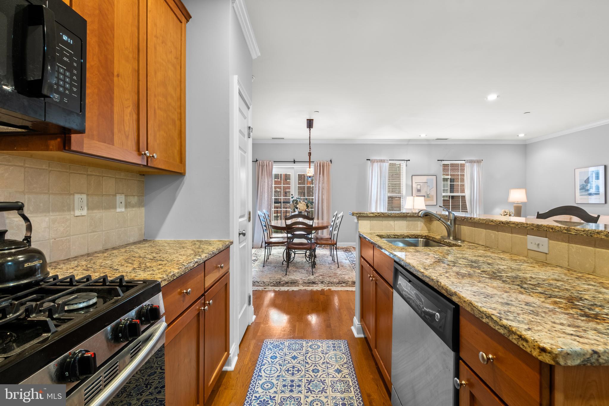 500 Admirals Way, Unit 211 Philadelphia, PA 19146 - Photo 12 of 45