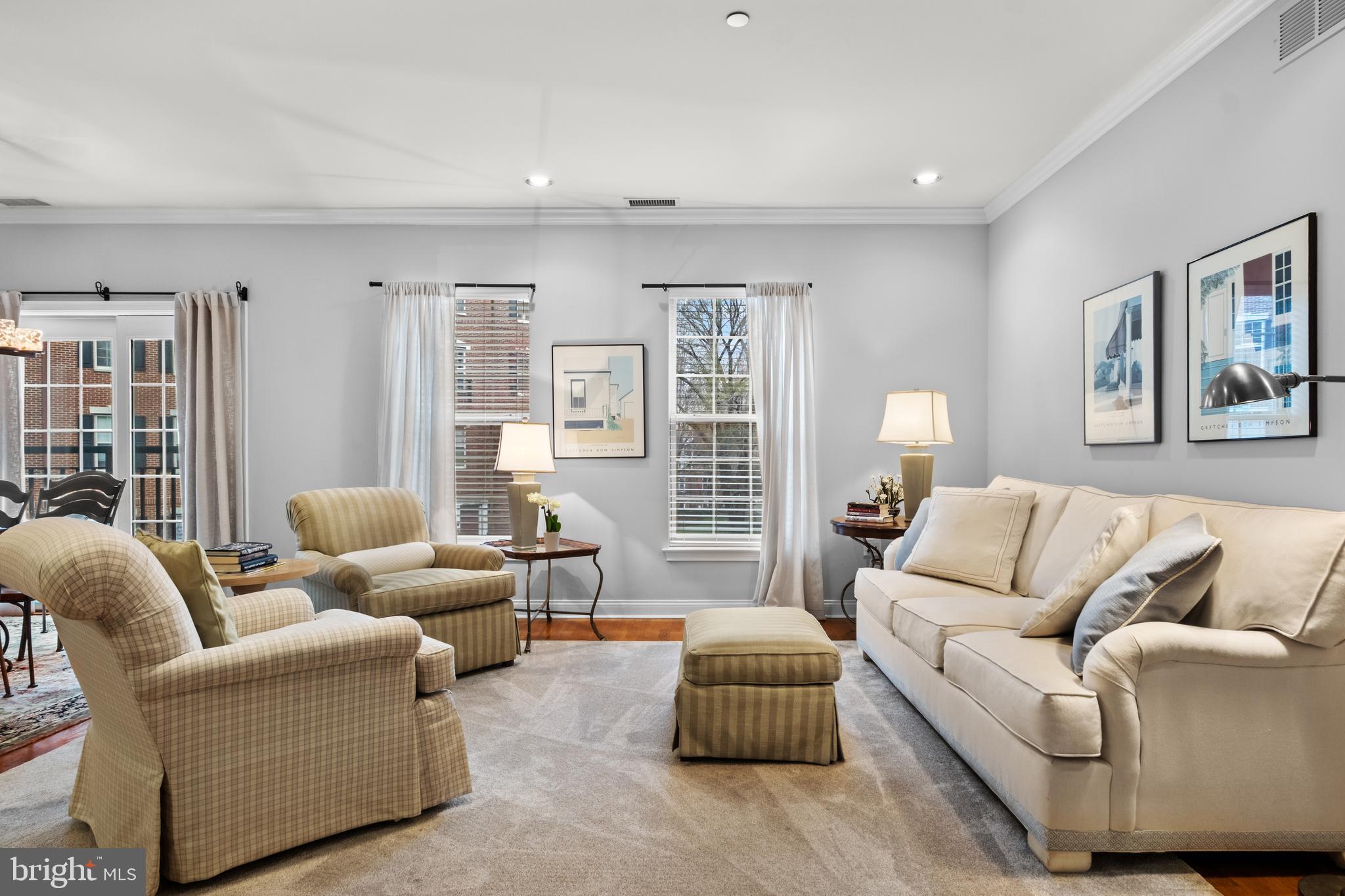 500 Admirals Way, Unit 211 Philadelphia, PA 19146 - Photo 2 of 45