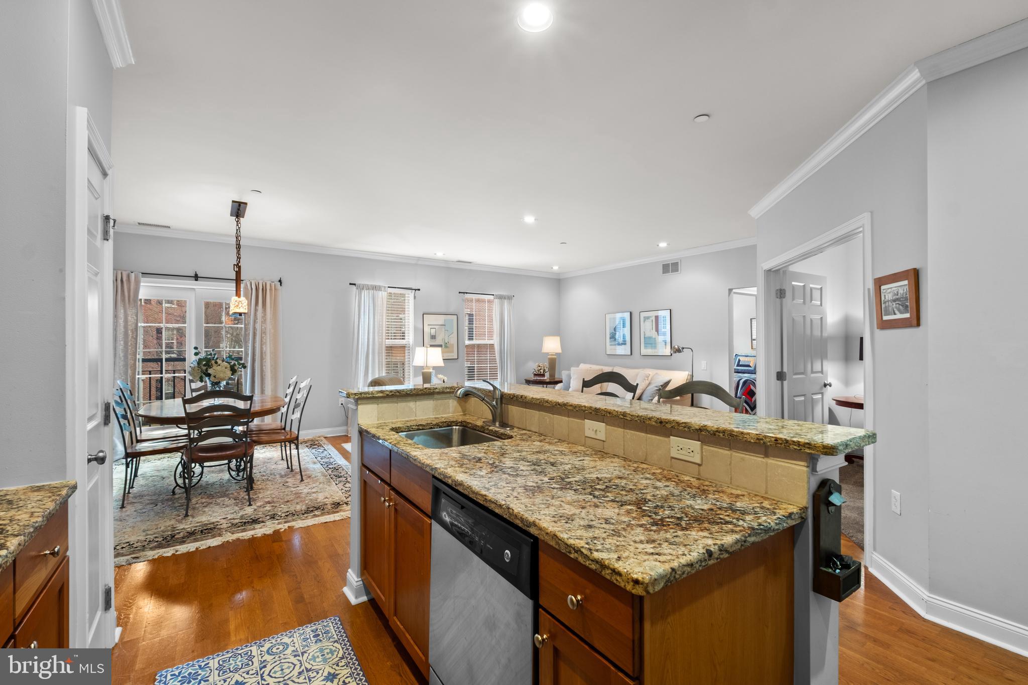 500 Admirals Way, Unit 211 Philadelphia, PA 19146 - Photo 9 of 45