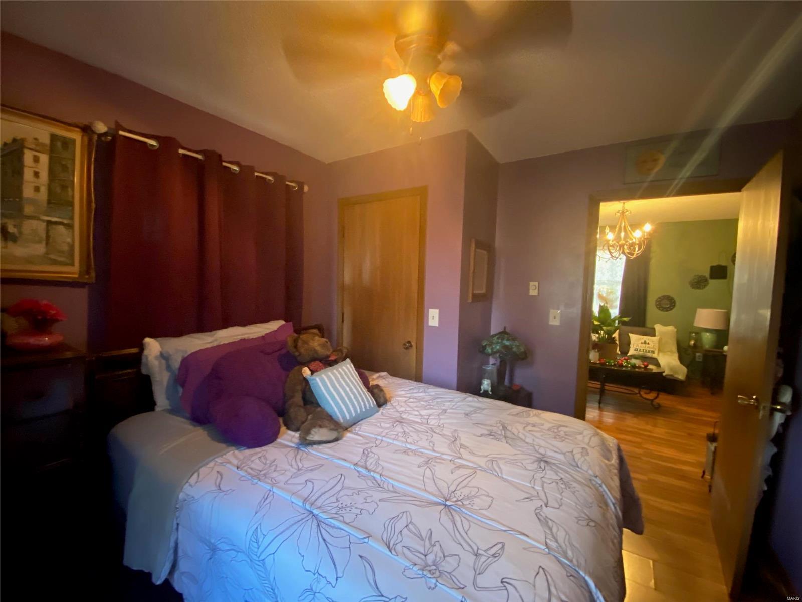 580 South Spruce Street Nokomis, IL 62075 - Photo 16 of 20