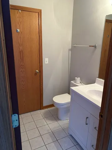 $2,600 | 761 Dillon Court, Grayslake, IL 60030