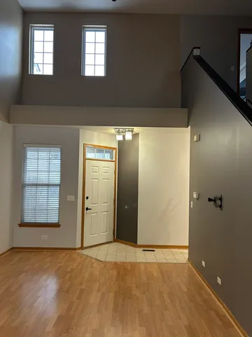 $2,600 | 761 Dillon Court, Grayslake, IL 60030