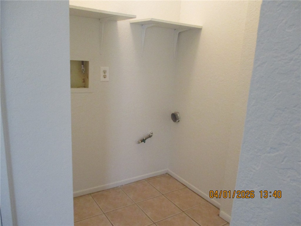 363 Rio Grande Court, Unit B Bullhead City, AZ 86442 - Photo 14 of 16 a view of bathroom