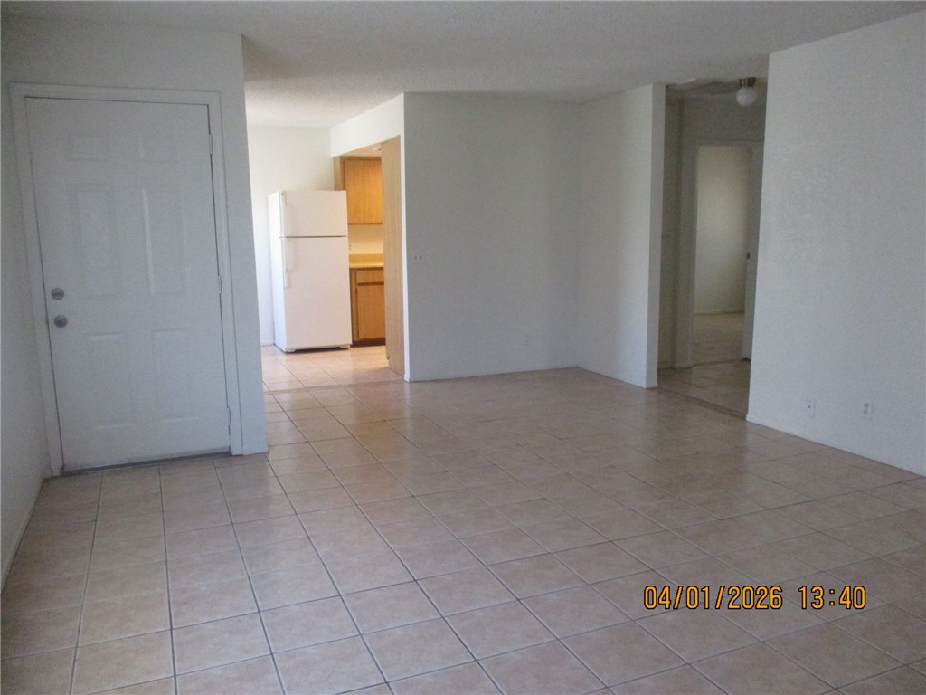 363 Rio Grande Court, Unit B Bullhead City, AZ 86442 - Photo 4 of 16 an empty room with a bathroom