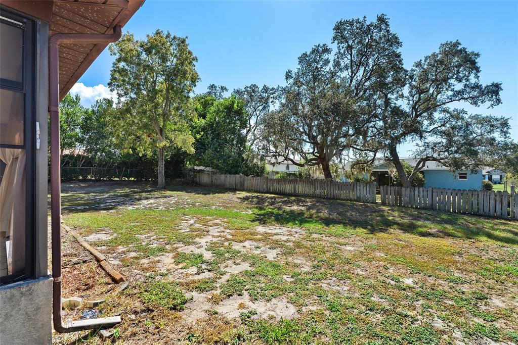 241 Dartmouth Avenue Spring Hill, FL 34606 - Photo 27 of 31