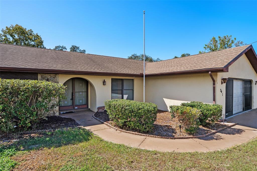 241 Dartmouth Avenue Spring Hill, FL 34606 - Photo 5 of 31