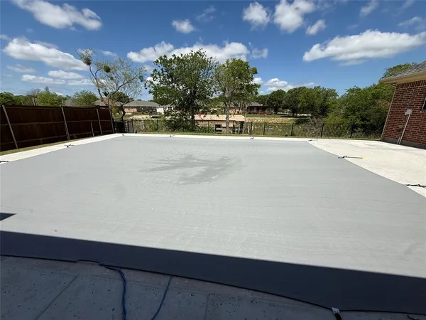 $552,500 | 543 Islet Drive, Runaway Bay, TX 76426