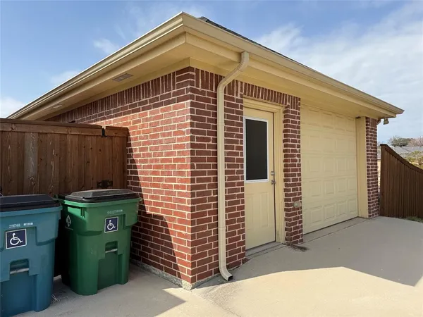 $552,500 | 543 Islet Drive, Runaway Bay, TX 76426
