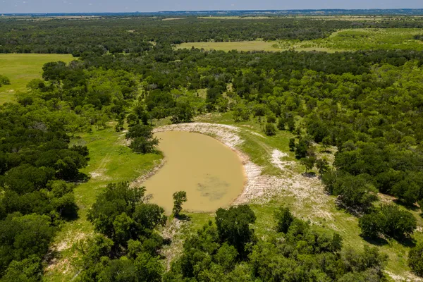 $558,543 | 180 72 Ac Road, Purmela, TX 76566