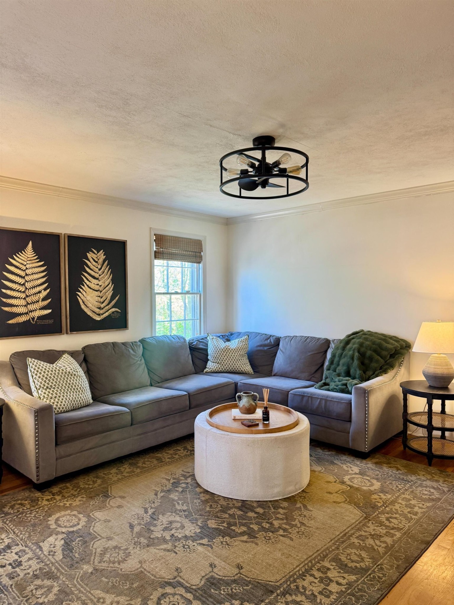 240 Avon Road Memphis, TN 38117 - Photo 5 of 27 a living room with furniture and a wooden floor