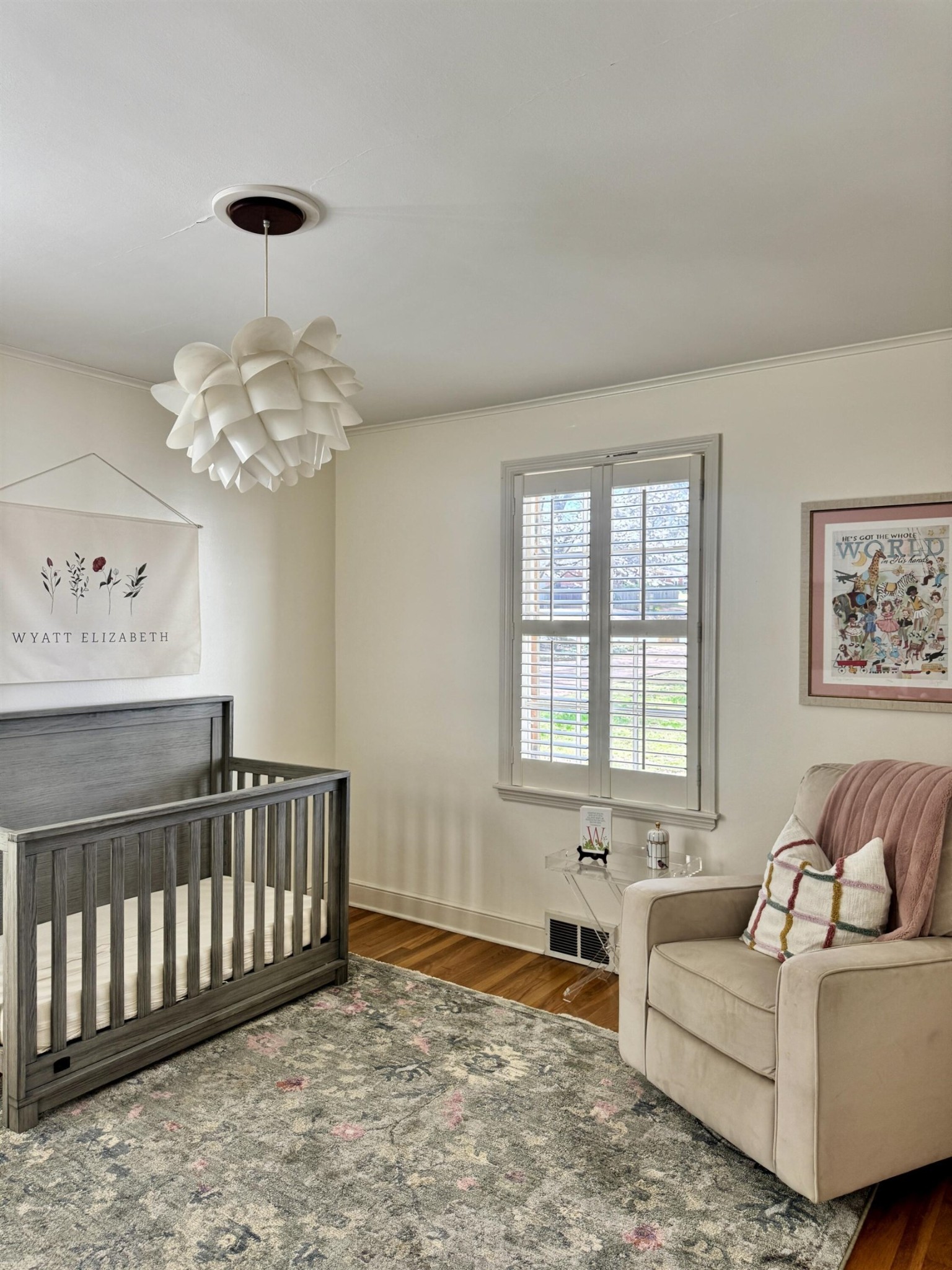 240 Avon Road Memphis, TN 38117 - Photo 9 of 27 a living room with furniture and a chandelier