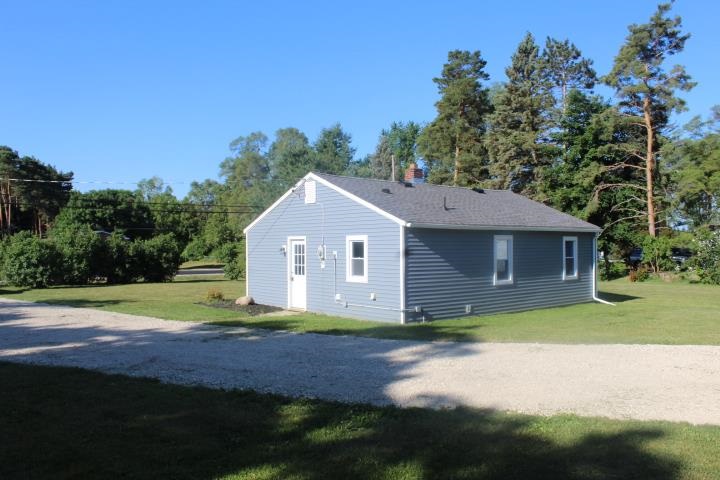 4365 East Carpenter Road Flint, MI 48506 - Photo 14 of 18 50080327-13.JPG