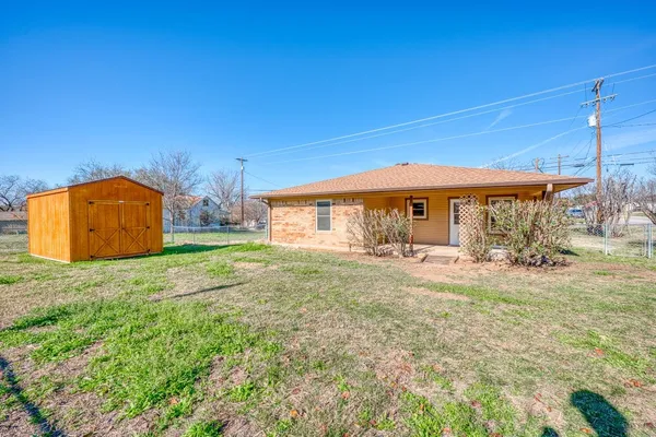 $460,000 | 519 Ave G, Marble Falls, TX 78654