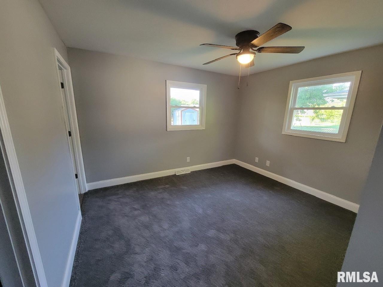 205 Hickory Street Athens, IL 62613 - Photo 27 of 44 Gallery Image 27