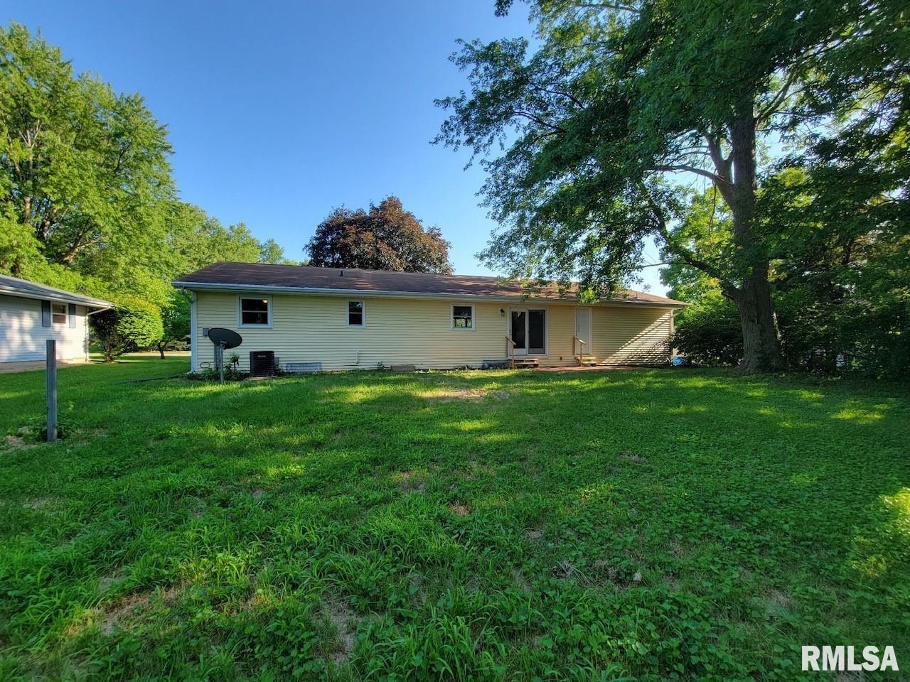 205 Hickory Street Athens, IL 62613 - Photo 42 of 44 Gallery Image 42