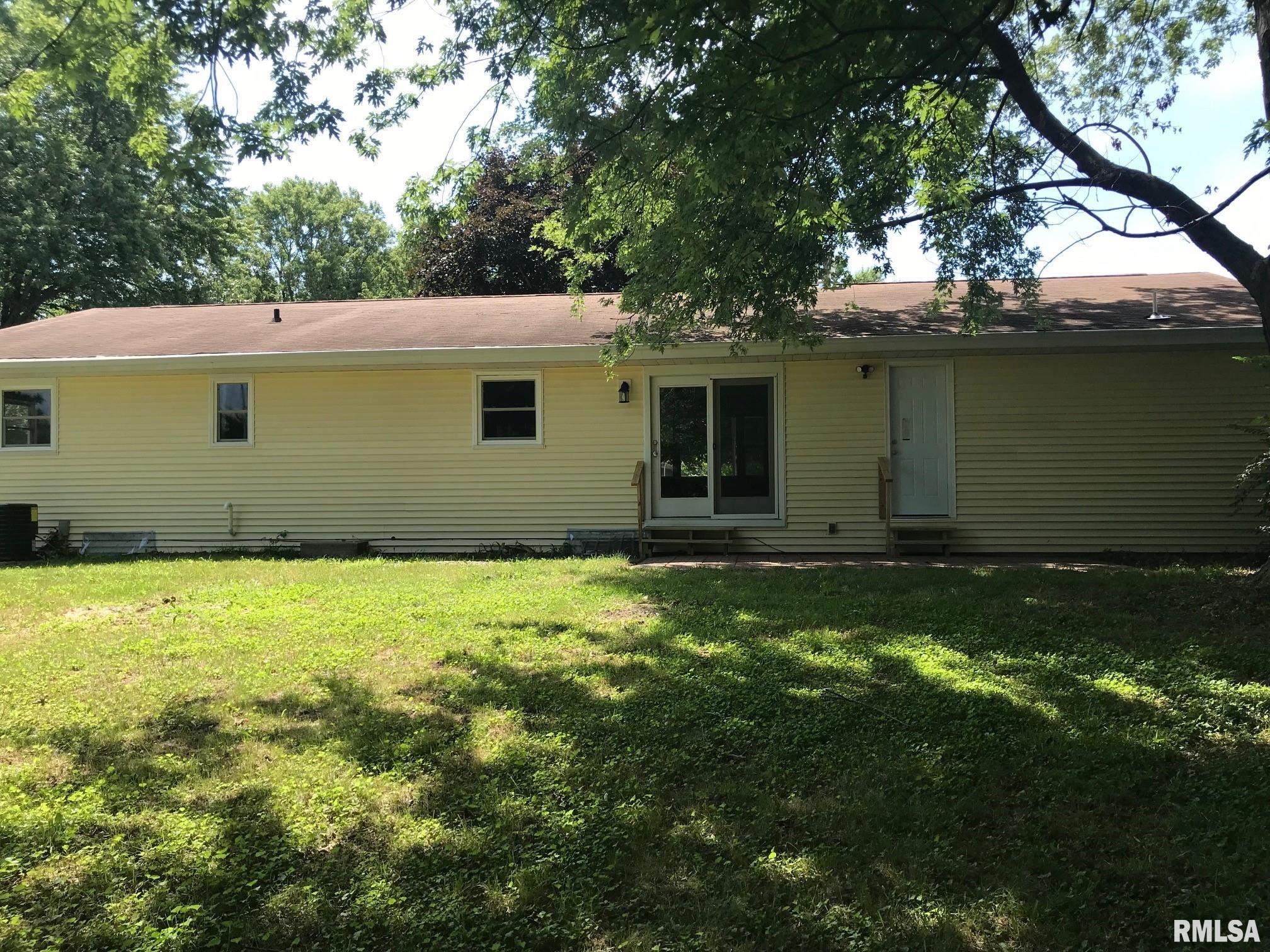 205 Hickory Street Athens, IL 62613 - Photo 43 of 44 Gallery Image 43