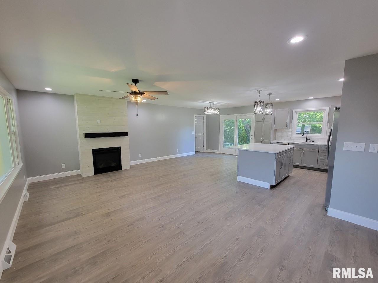 205 Hickory Street Athens, IL 62613 - Photo 8 of 44 Gallery Image 8