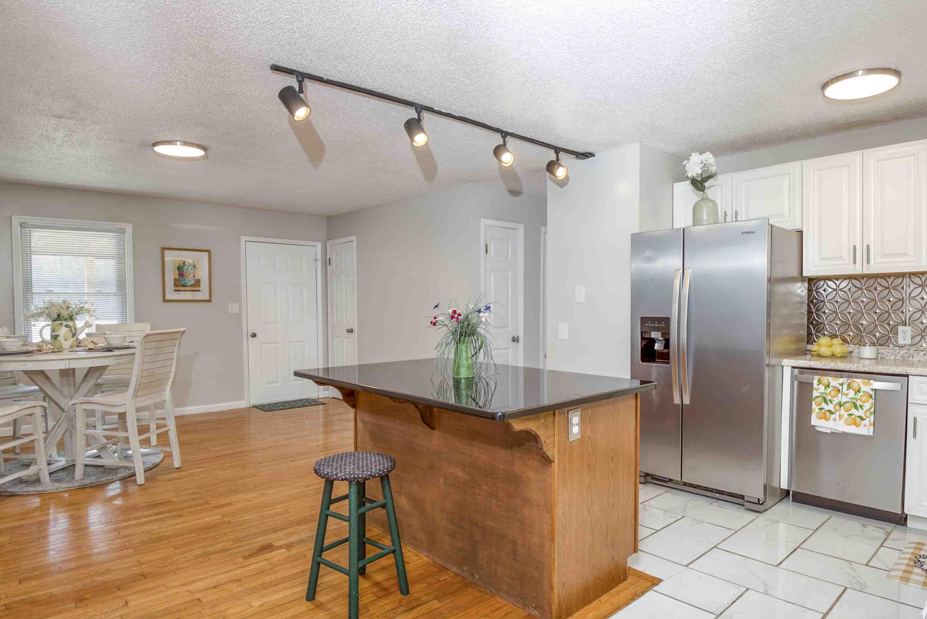 200 Ridgemont Street Bristol, TN 37620 - Photo 11 of 29 200-Ridgemont-Bristol-TN-6