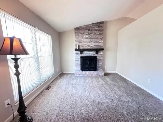 $220,000 | 2566 Weymouth Drive, High Ridge, MO 63049