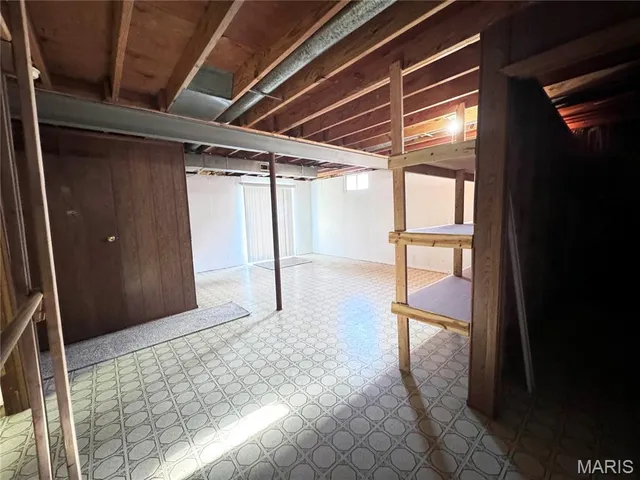 $220,000 | 2566 Weymouth Drive, High Ridge, MO 63049