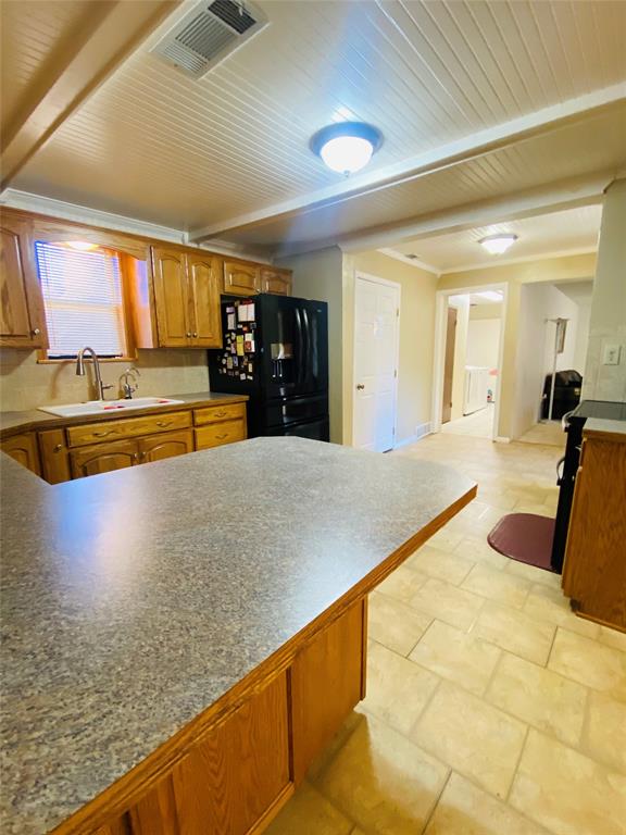 806 North 10th Street Haskell, TX 79521 - Photo 7 of 16 a swimming pool with large window