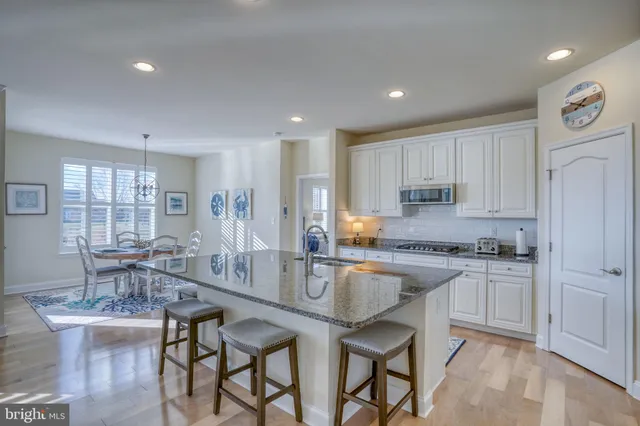 $689,000 | 25512 Fox Point Lane, Millville, DE 19967